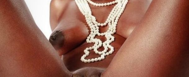 belle-black-ivoirienne-nue